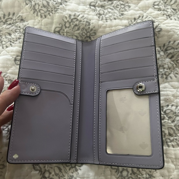 Never used kate spade slim snap close wallet - Picture 2 of 3
